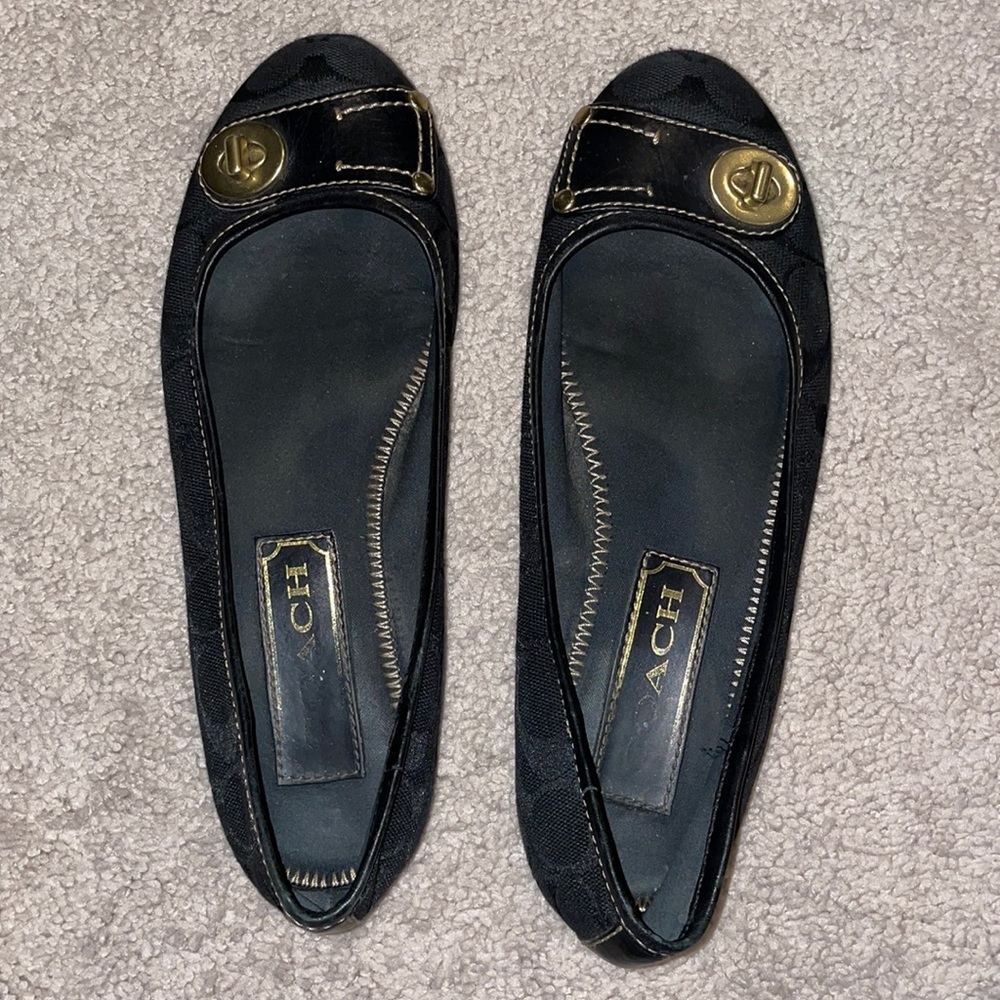 Women’s Coach flats